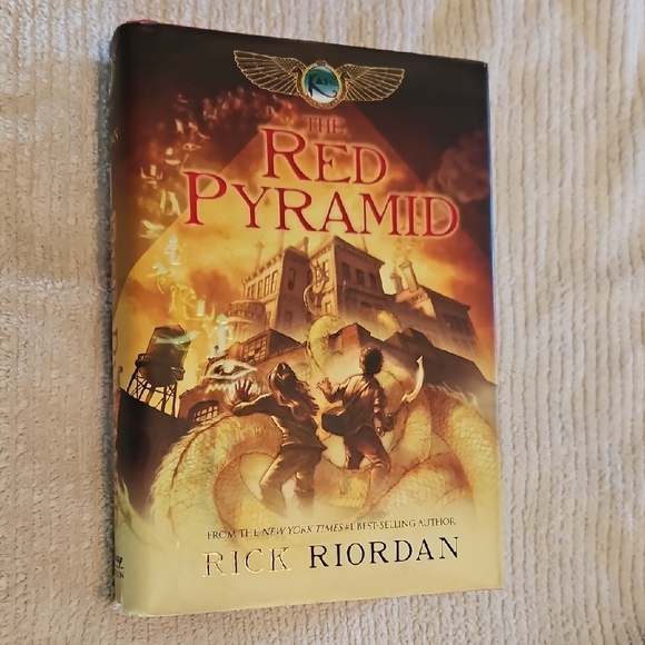Disney Other - The Red Pyramid Book By Rick Riordan